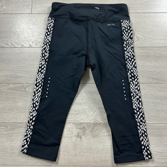 NIKE Legendary Checker Black Legging Tights - Picture 3 of 11